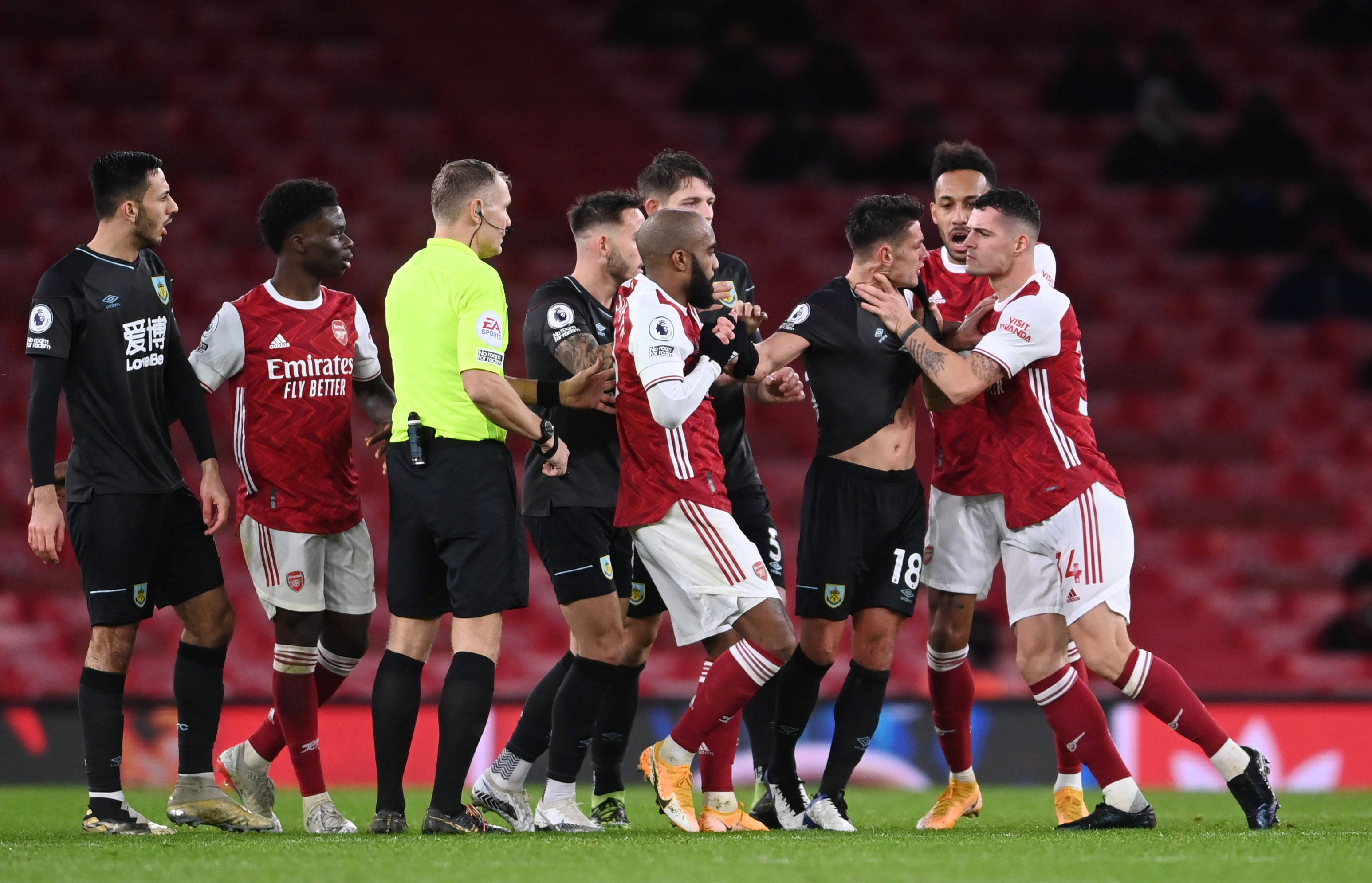 疑充滿期待 疑充滿期待